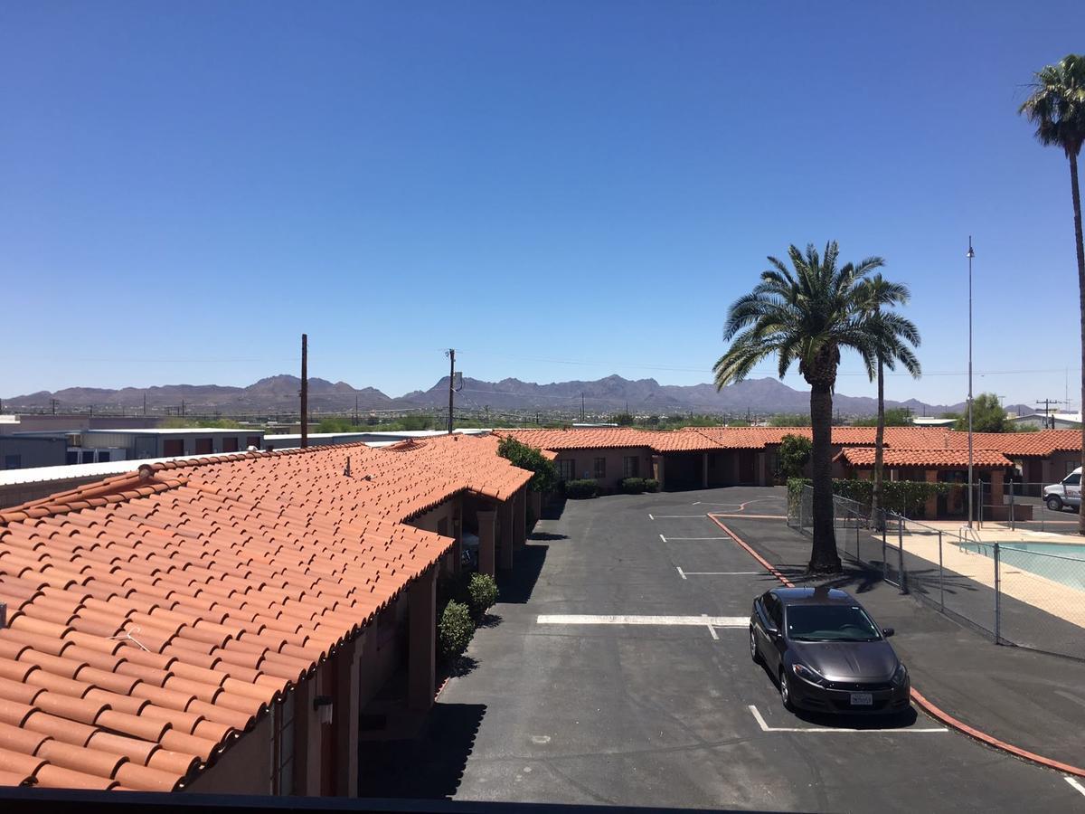 Highland Tower Motel Tucson Exterior photo